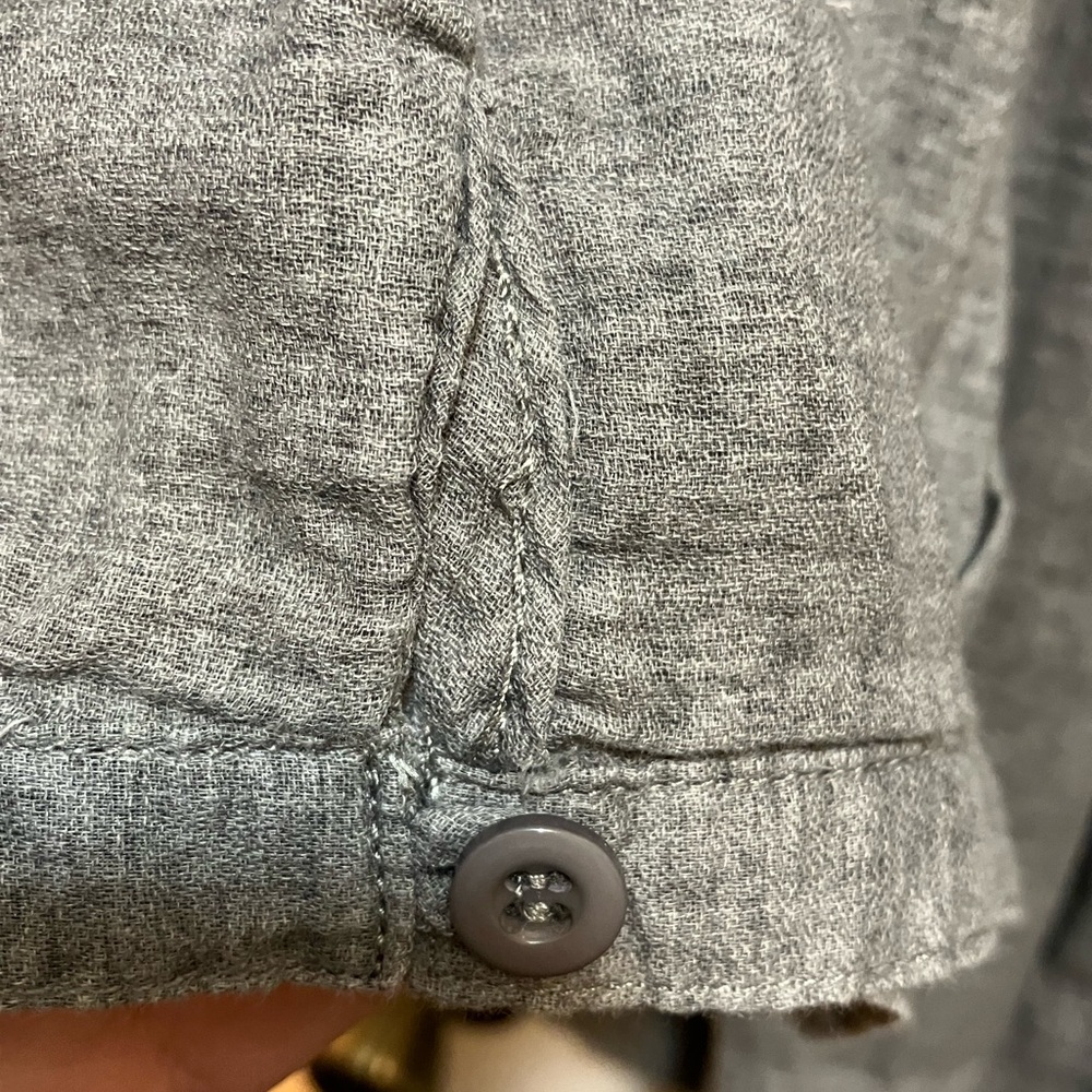 Love Stitch Charcoal Zip-Up Shirt size L - Picture 10 of 12